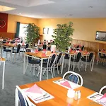 Airport Gateway Hotel 